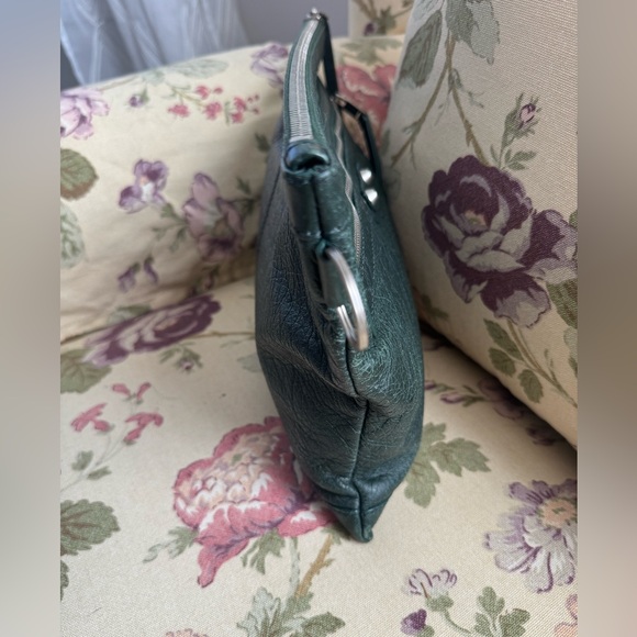 BALENCIAGA City Clip leather clutch bag - Picture 3 of 11